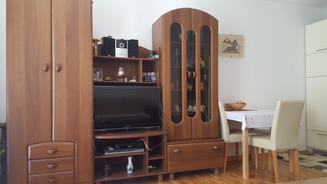 Apartment Zenica Bagian luar foto